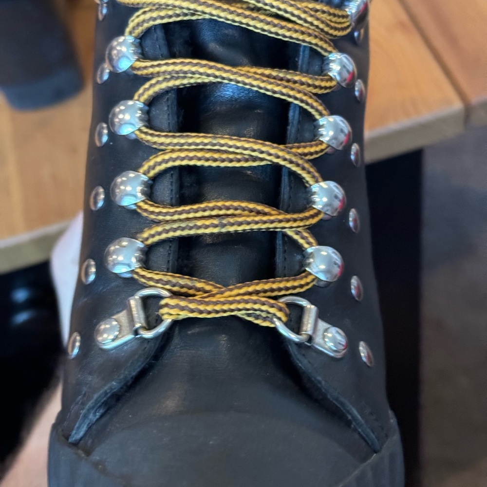 Chloe Rylee Leather And Shearling Boot Authentic - image 8